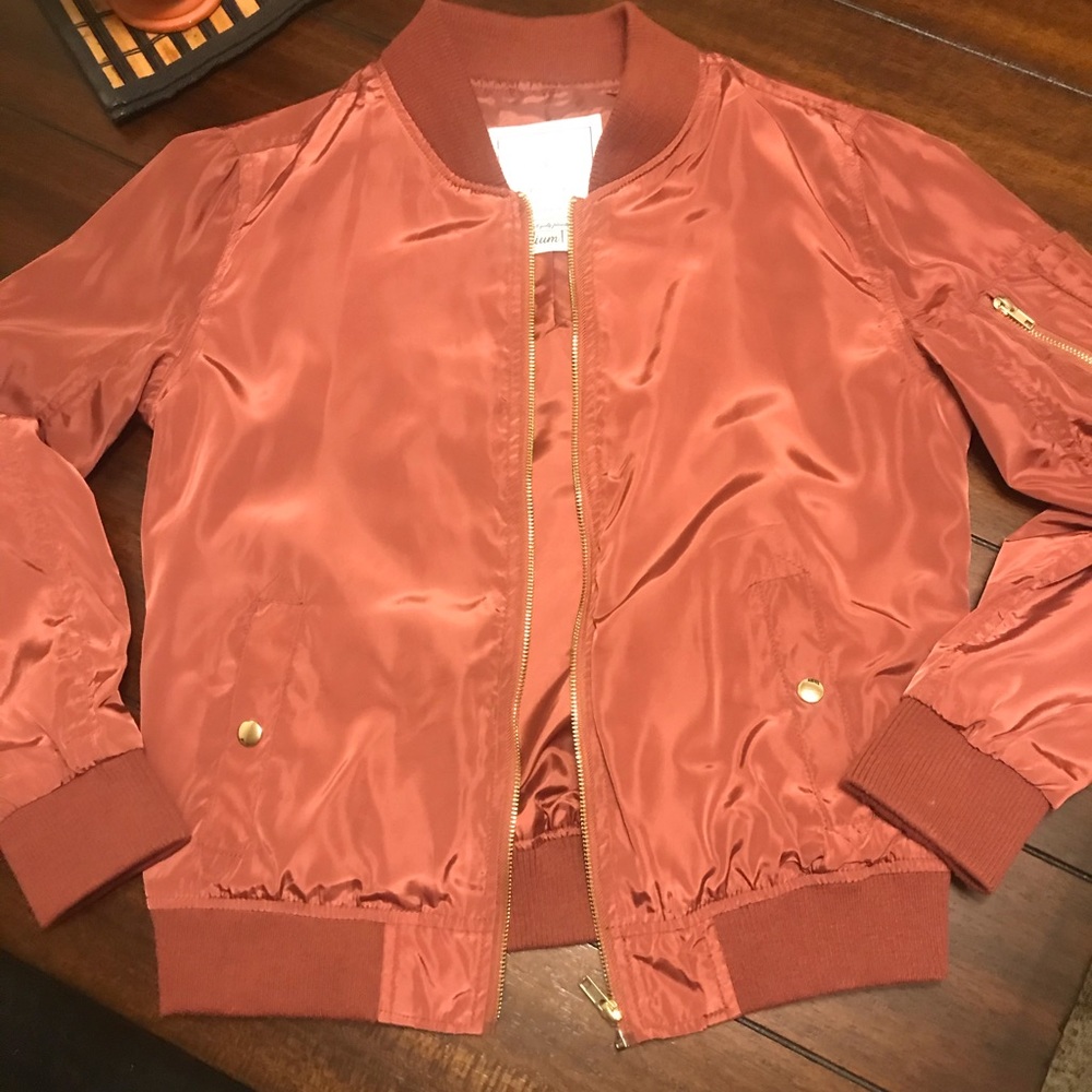Bomber jacket